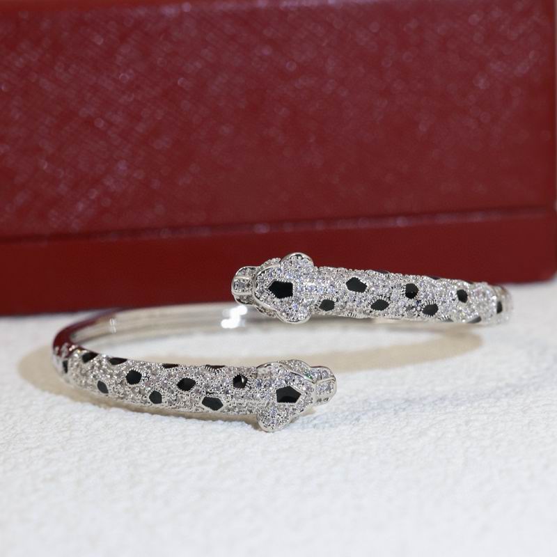 Cartier Bracelet ID:20261020-136